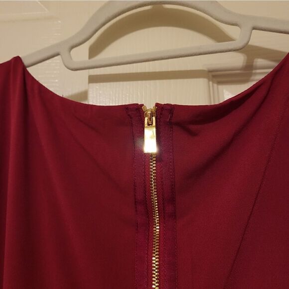 Vince Camuto burgundy long-sleeved midi dress - Picture 8 of 9